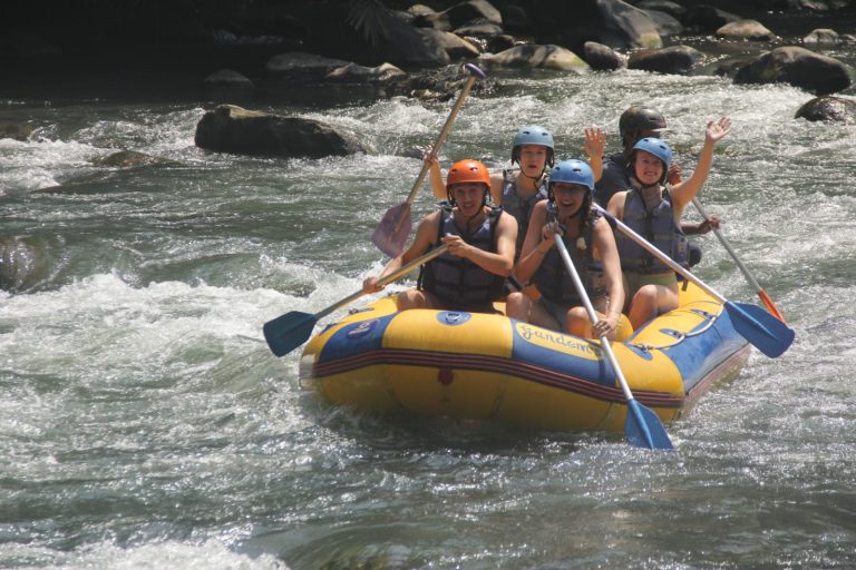 Galeri Foto Rafting Sungai Elo - Magelang 0742600933