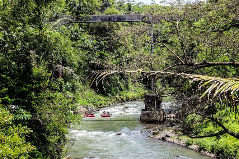 Galeri Foto Rafting Sungai Elo - Magelang 1366384848
